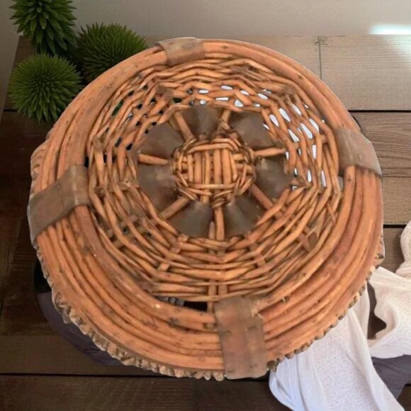 Vintage Round Woven Basket with Wooden Handles - Picture 6 of 6